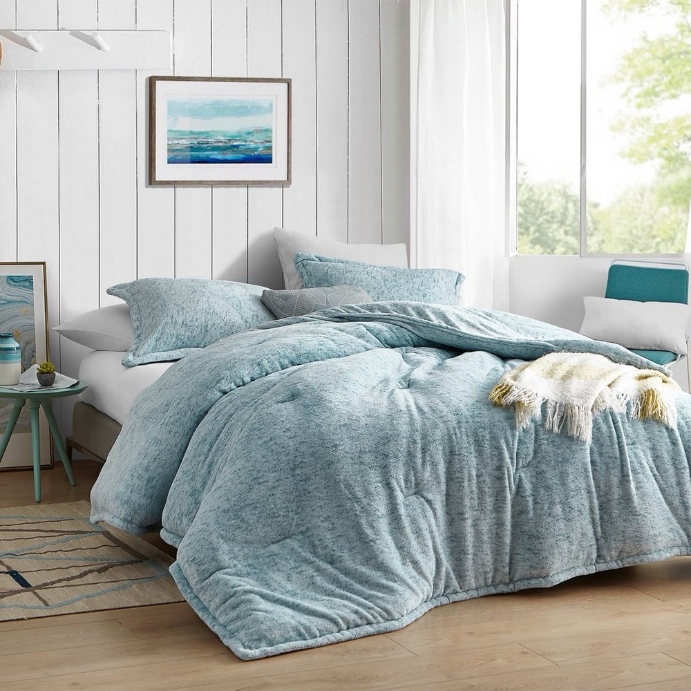 Oversized comforter (twin/twin xl)